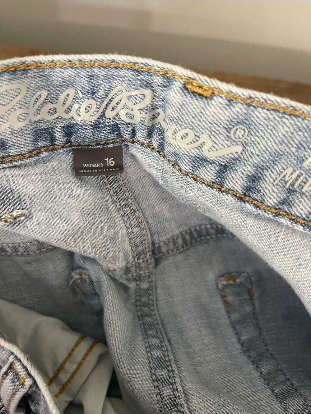 Eddie Bauer light Wash Denim women’s size 16 Shorts - Picture 5 of 5